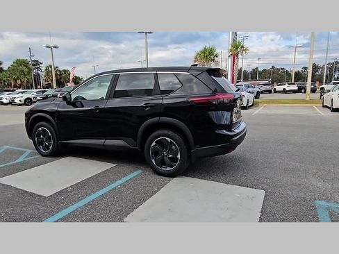 New 2026 Nissan Rogue SV image 29