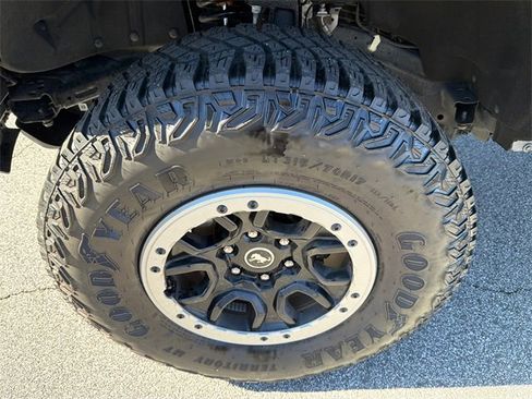 Used 2023 Ford Bronco Badlands w/ Sasquatch Package image 11