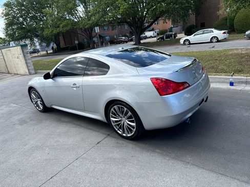 Used 2015 INFINITI Q60 Journey RWD image 9