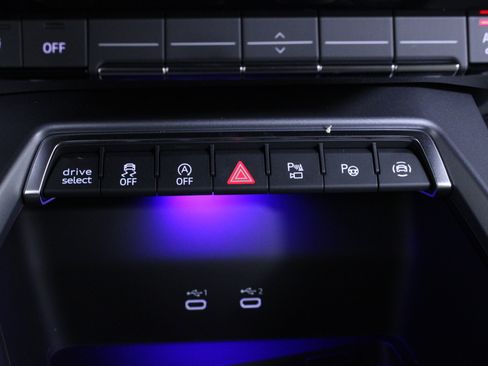 Used 2025 Audi A3 2.0T Premium image 28