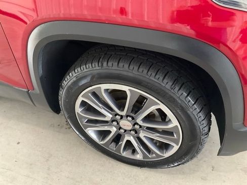 Used 2019 GMC Acadia SLT AWD/4WD image 27