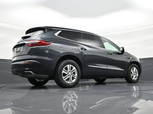 Used 2020 Buick Enclave Essence FWD image 29