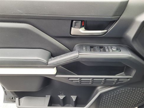 Used 2024 Toyota Tacoma TRD Off-Road image 26