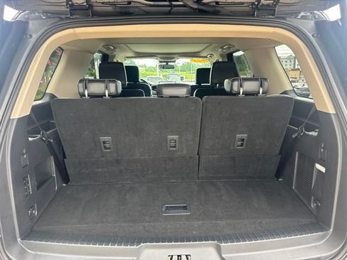 Used 2023 Ford Expedition XLT RWD image 16