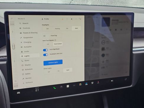 Used 2021 Tesla Model S Plaid image 34