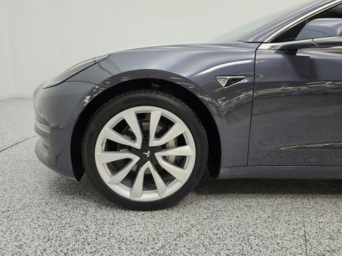 Used 2017 Tesla Model 3 Long Range RWD image 22