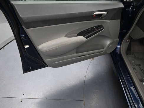 Used 2010 Honda Civic LX image 17