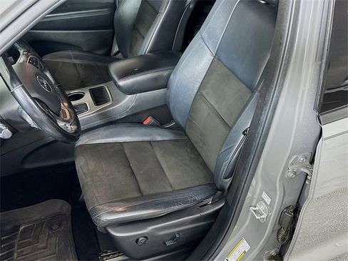 Used 2020 Jeep Grand Cherokee Altitude image 19