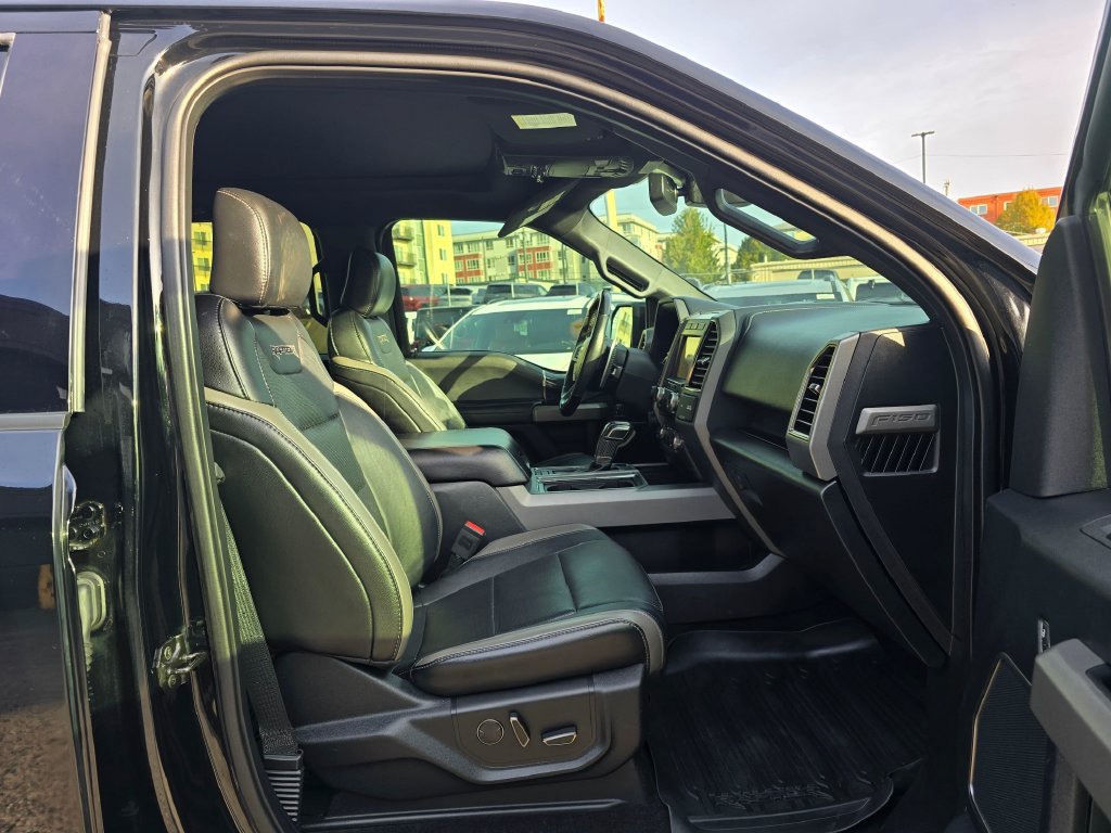 Used 2018 Ford F150 Raptor w/ Equipment Group 802A Luxury AWD/4WD image 12