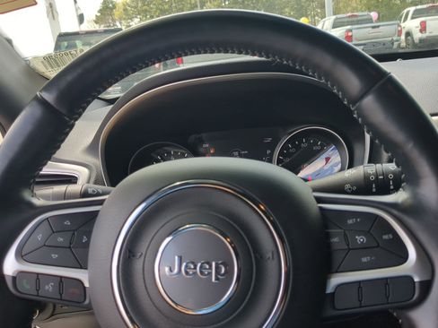 Used 2021 Jeep Compass Latitude image 15