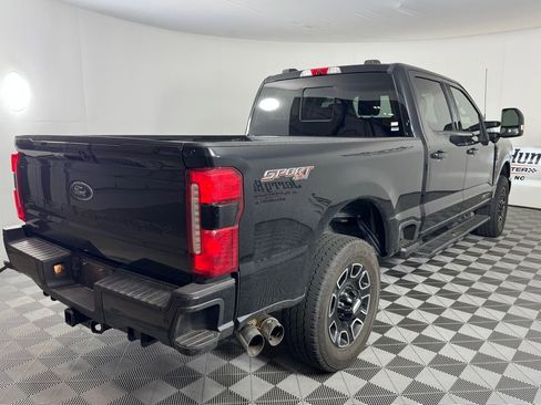 Used 2024 Ford F250 Lariat w/ Lariat Ultimate Package AWD/4WD image 9