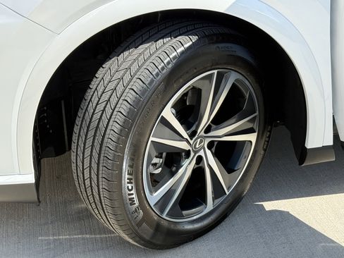 Used 2025 Lexus RX 350 FWD w/ Accessory Package image 16