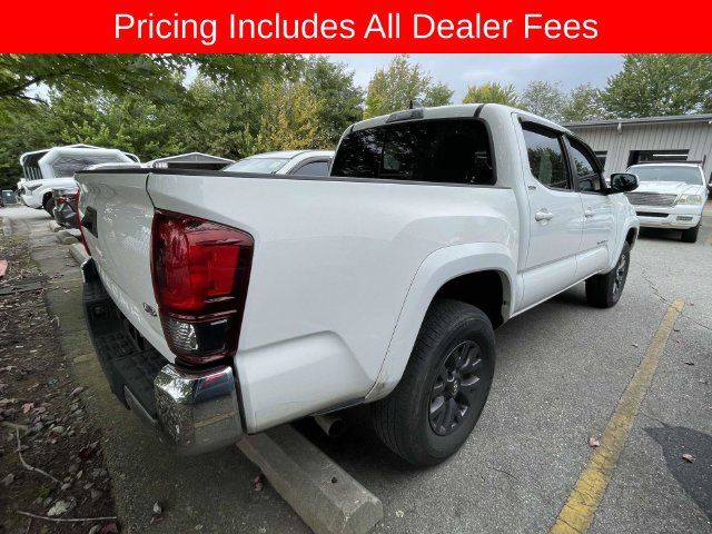 Used 2023 Toyota Tacoma SR5 RWD image 11