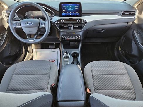 Used 2020 Ford Escape SE image 12
