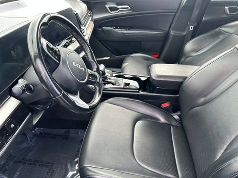 Used 2024 Kia Sportage EX FWD image 12