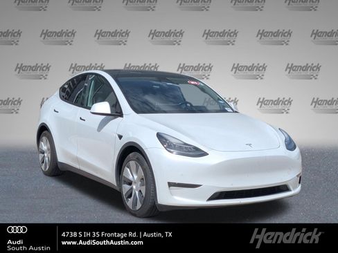 Used 2021 Tesla Model Y Long Range AWD/4WD image 1