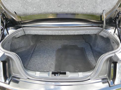 Used 2019 Ford Mustang Premium RWD image 33