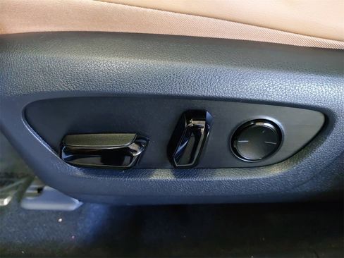 Used 2023 Lexus RX 350h image 32