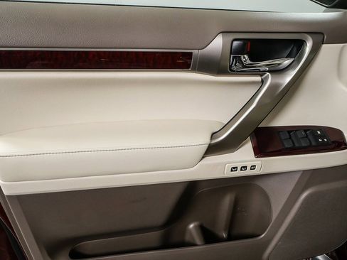 Used 2018 Lexus GX 460 Luxury image 6