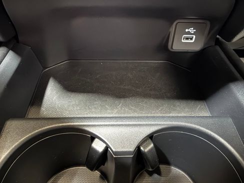 Used 2024 Honda HR-V LX image 10