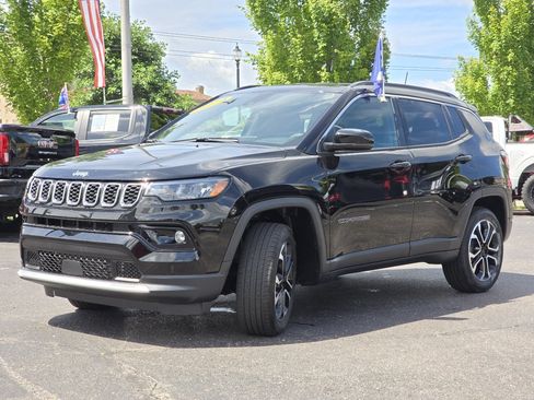 Used 2024 Jeep Compass Limited AWD/4WD image 19