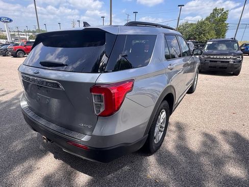 Certified 2023 Ford Explorer XLT w/ Equipment Group 202A AWD/4WD image 5