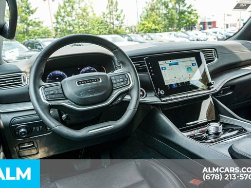 Used 2023 Jeep Wagoneer Series II image 29
