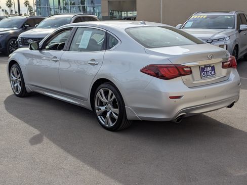 Used 2019 INFINITI Q70 L 3.7 image 4