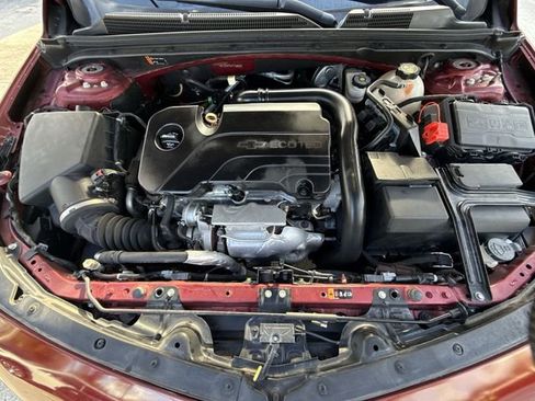 Used 2018 Chevrolet Malibu LT w/ Leather Package FWD image 26