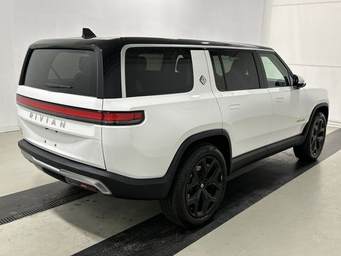 Used 2024 Rivian R1S Adventure AWD/4WD image 5