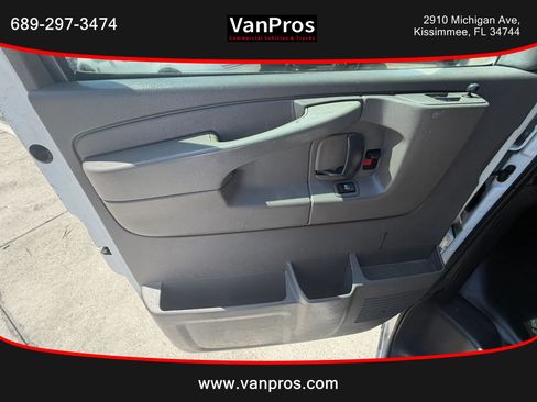 Used 2014 Chevrolet Express 2500 RWD image 8