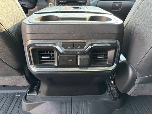 Used 2021 GMC Sierra 2500 Denali w/ Denali Ultimate Package AWD/4WD image 24