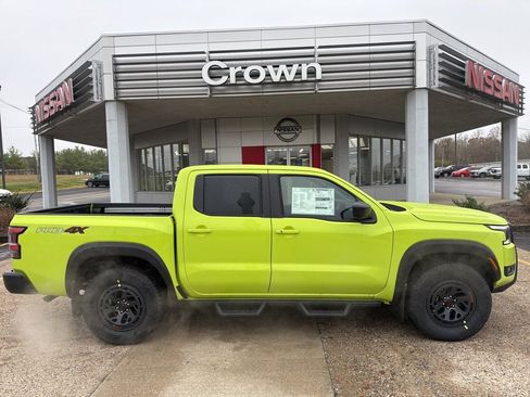 New 2026 Nissan Frontier PRO-4X image 3