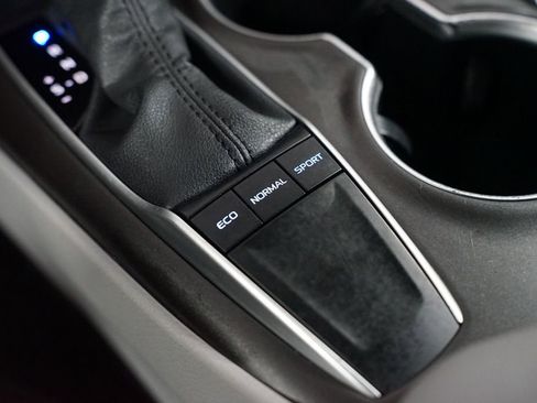 Used 2023 Toyota Camry LE image 21