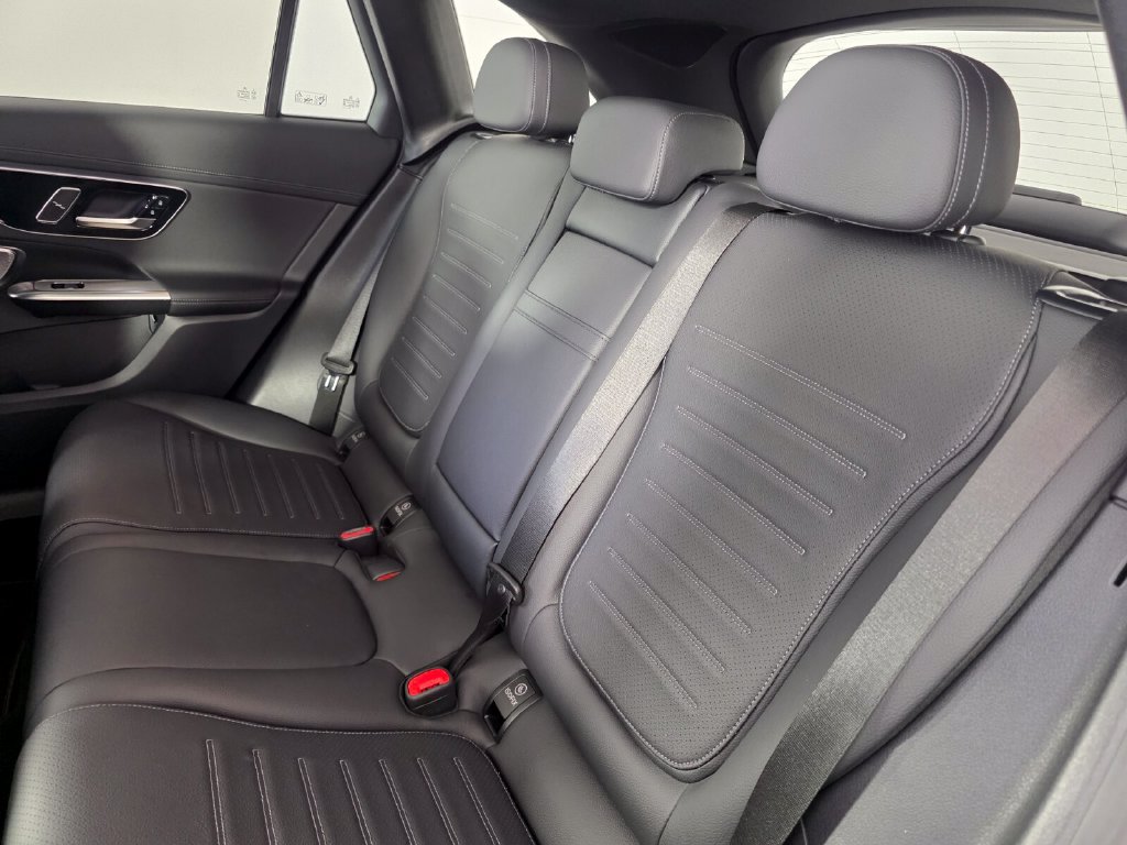 Certified 2024 Mercedes-Benz GLC 300 4MATIC image 16