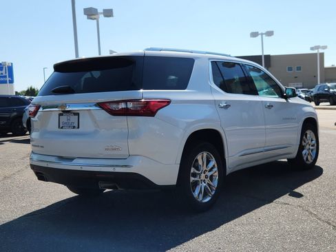 Used 2021 Chevrolet Traverse High Country AWD/4WD image 5
