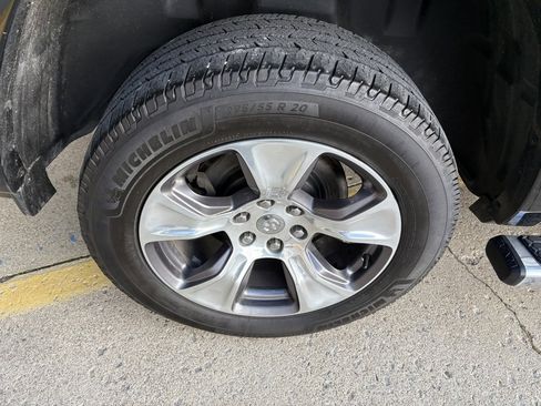 Used 2021 RAM 1500 Laramie image 14