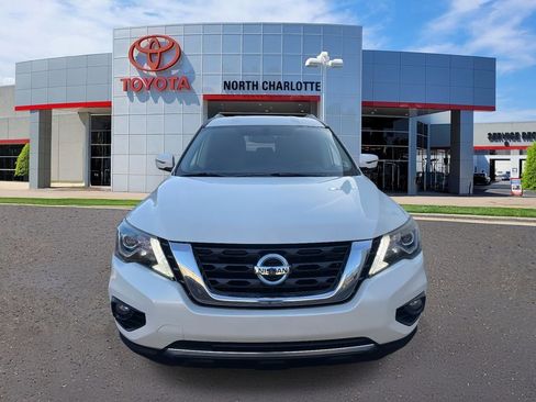 Used 2017 Nissan Pathfinder SV w/ Trailer Tow Package image 3