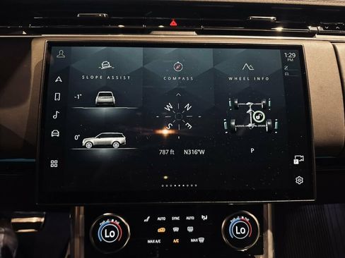 Used 2023 Land Rover Range Rover SE AWD/4WD image 15