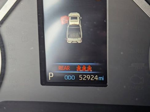 Used 2023 Toyota Tundra Limited image 13