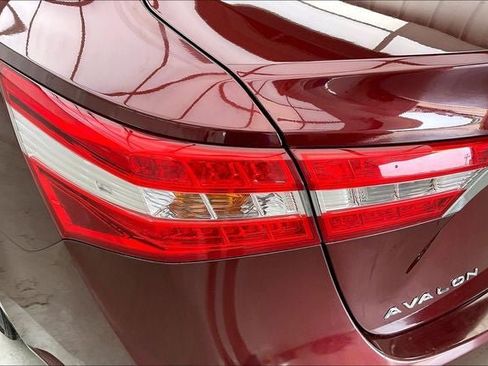 Used 2013 Toyota Avalon XLE Touring FWD image 27