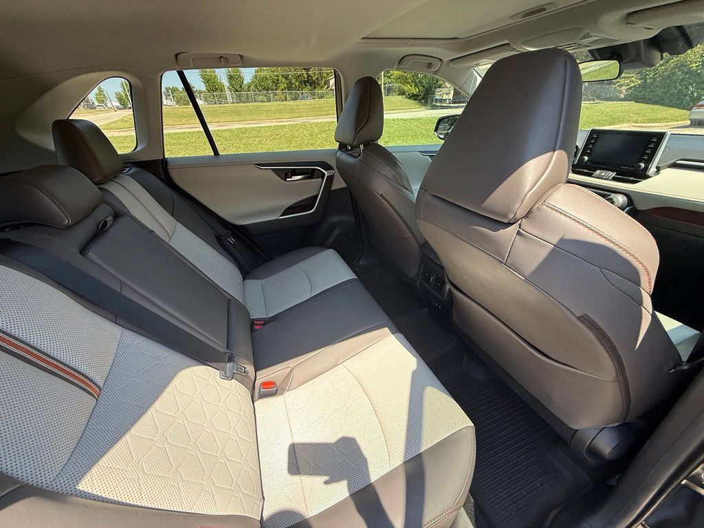 Used 2019 Toyota RAV4 Adventure w/ Cold Weather Package AWD/4WD image 39