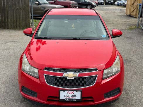 Used 2014 Chevrolet Cruze LT FWD image 3