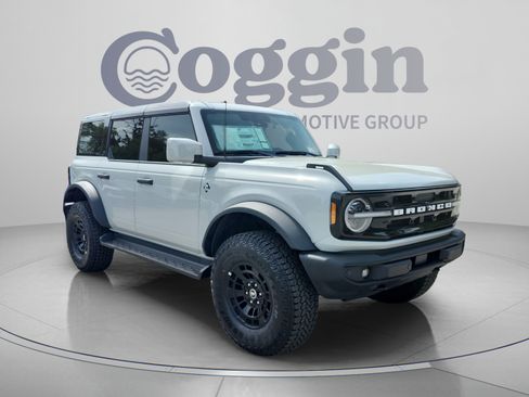 New 2026 Ford Bronco Outer Banks w/ Sasquatch Package AWD/4WD image 7