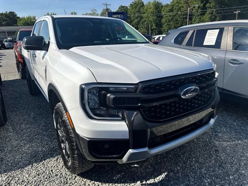 Used 2025 Ford Ranger XLT AWD/4WD image 2