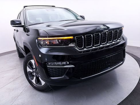 Used 2022 Jeep Grand Cherokee Limited 4xe AWD/4WD image 10