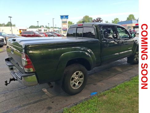 Used 2014 Toyota Tacoma 4x4 Double Cab w/ SR5 Package image 4