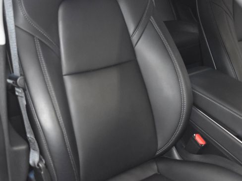 Used 2018 Tesla Model 3 Long Range RWD image 18