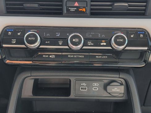 Used 2025 Honda Pilot Elite image 20