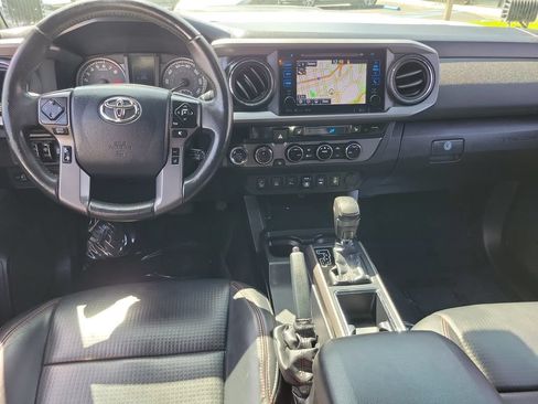 Used 2018 Toyota Tacoma TRD Pro AWD/4WD image 13